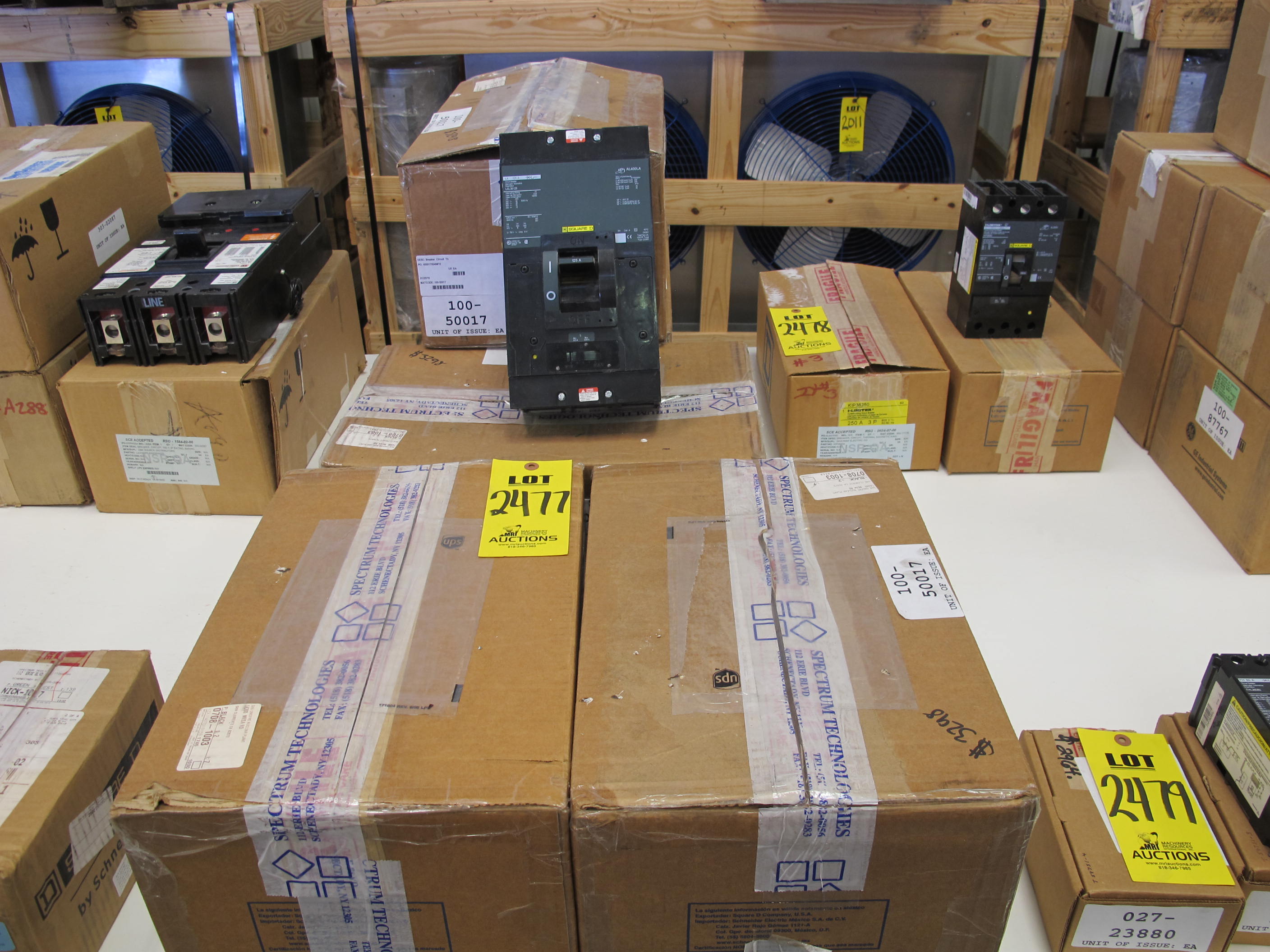 LOT (5) BREAKERS, CIRCUIT TYPE, THERMAL-MAGNETIC KIND, 125 AMP RATING, 600 AC, 125/250 DC VOLT RATING, 3 POLE. MOLDED CASE, INTERCHANGEABLE ADJUSTABLE TRIP, 22KA INTERRUPT CURRENT AT 600VAC, PART # LAL36125/ST (W-44) LOADING & HANDLING FEE $5-